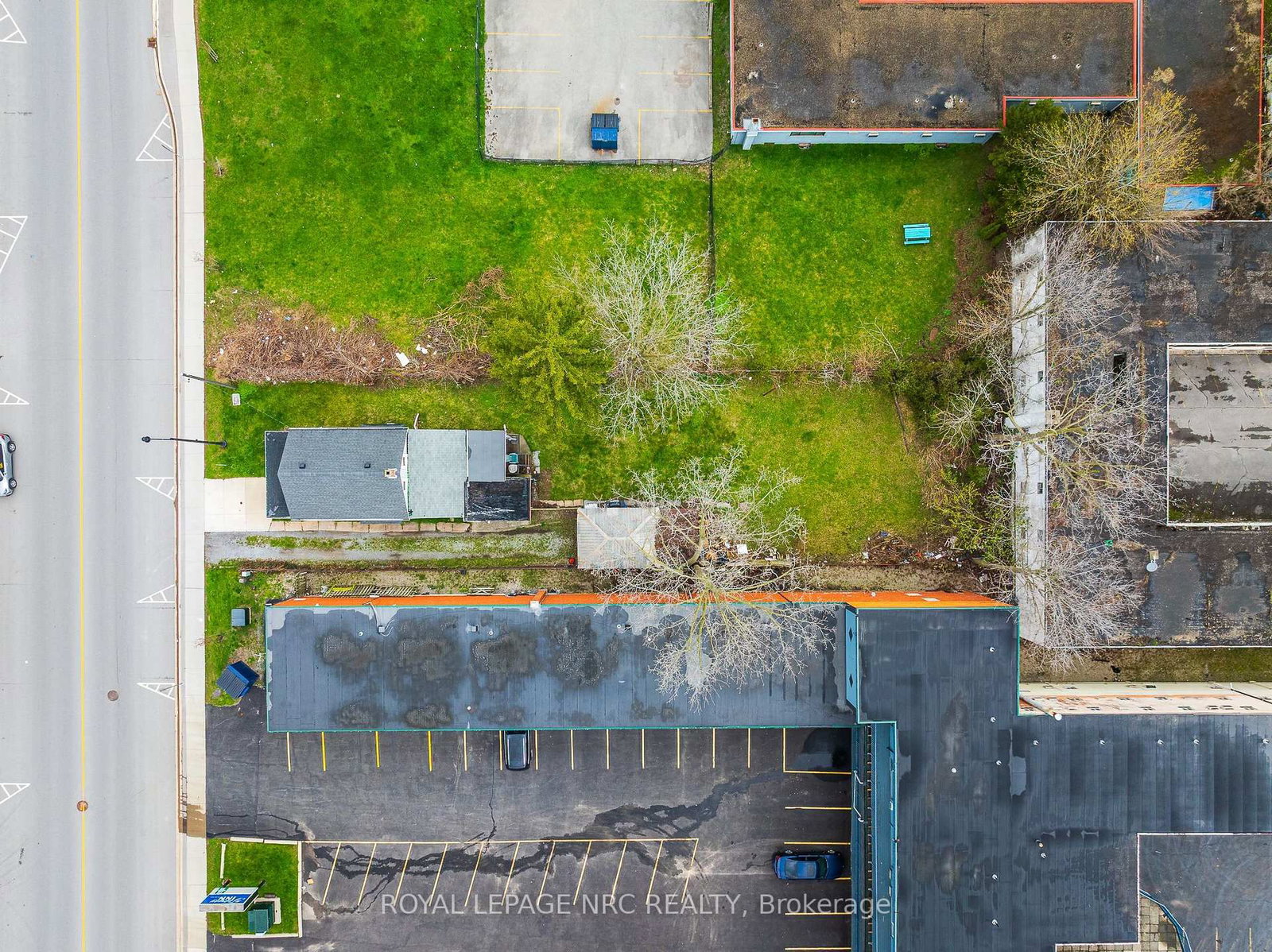 5930 Fallsview Boulevard - Photo 9