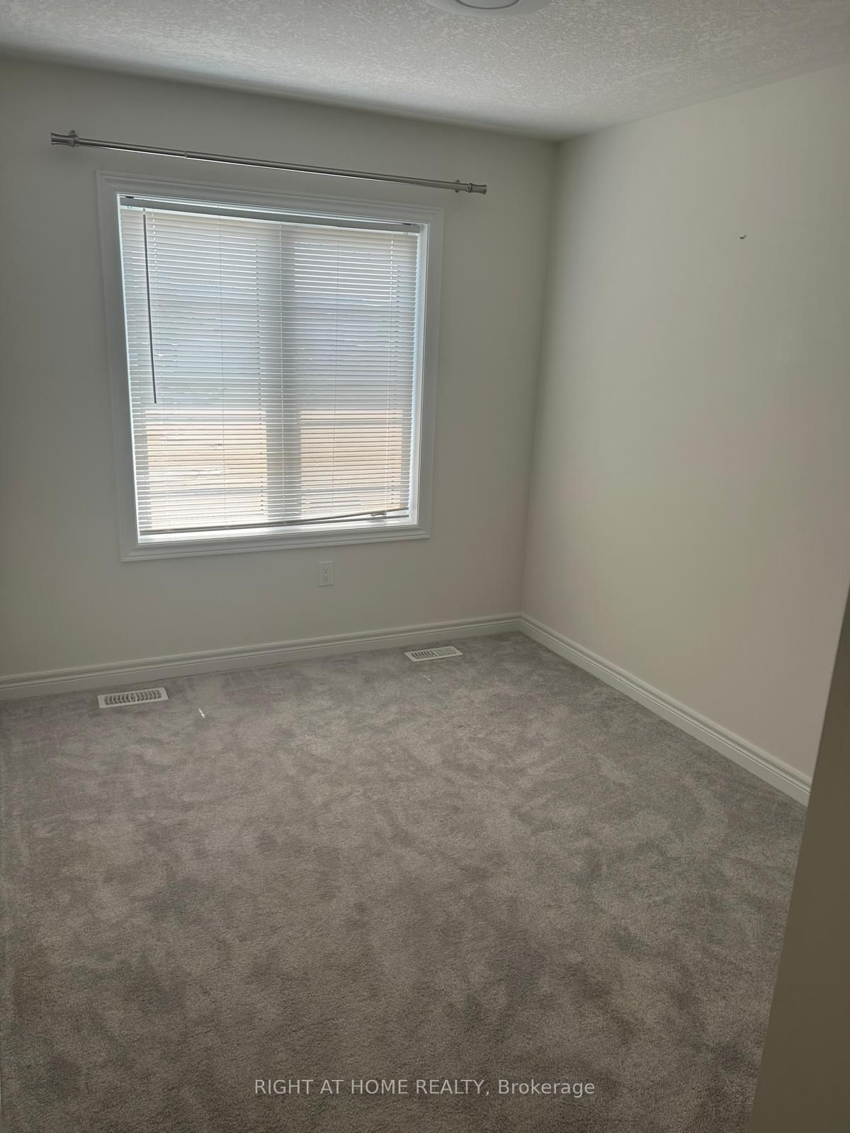 166 DEERPATH Drive, Unit 13 - Photo 16