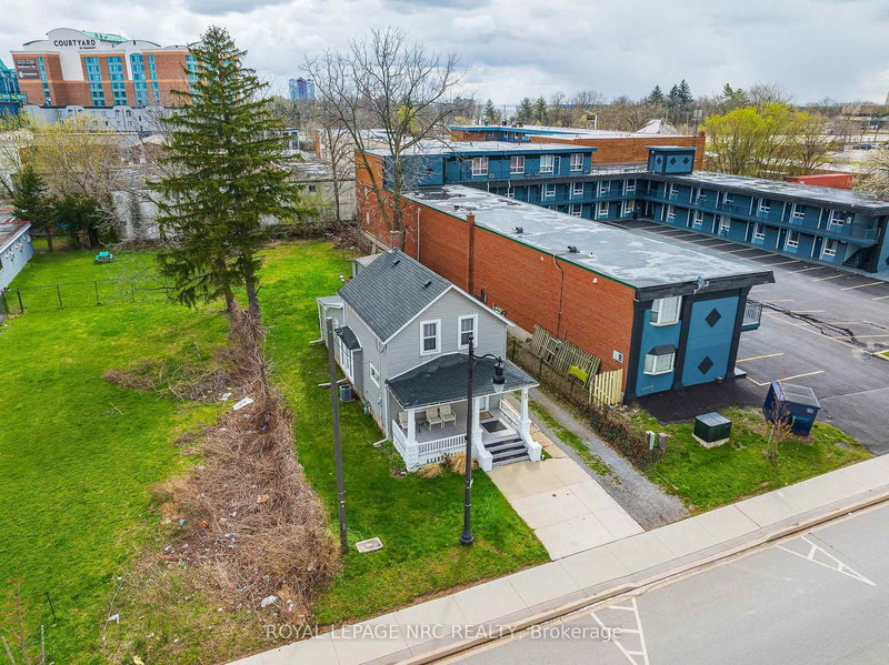 5930 Fallsview Blvd, Niagara Falls, L2G 3V5 | Image 3