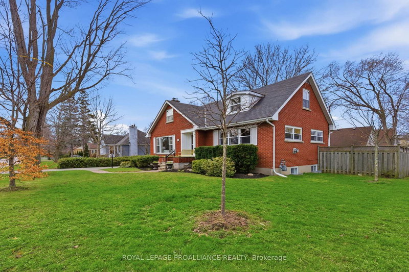 395 Henry St, Cobourg, K9A 3Z1 | Image 2