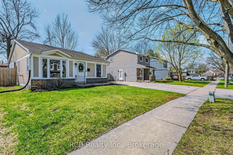 8 Coulbeck Rd, Brantford, N3P 1B7 | Image 3