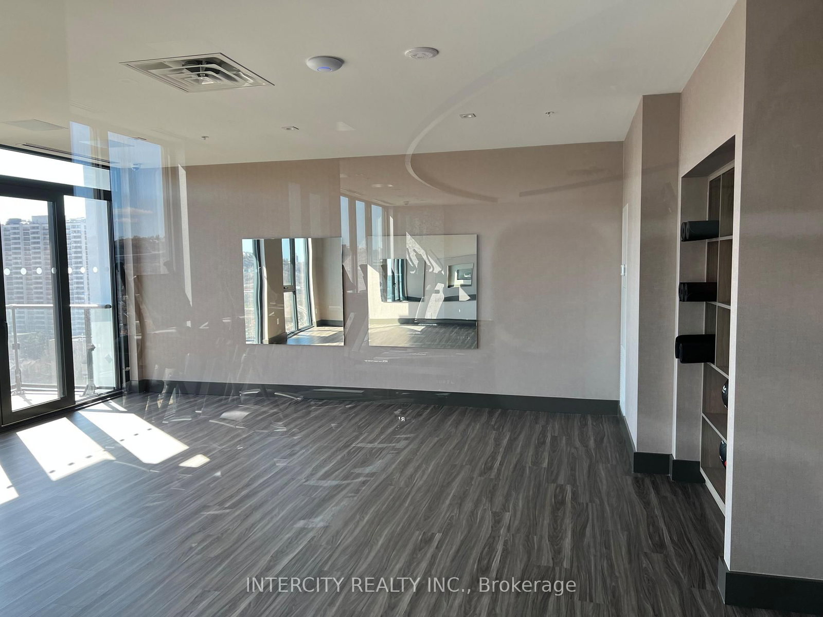 75 James Street S, Unit 312 - Photo 19