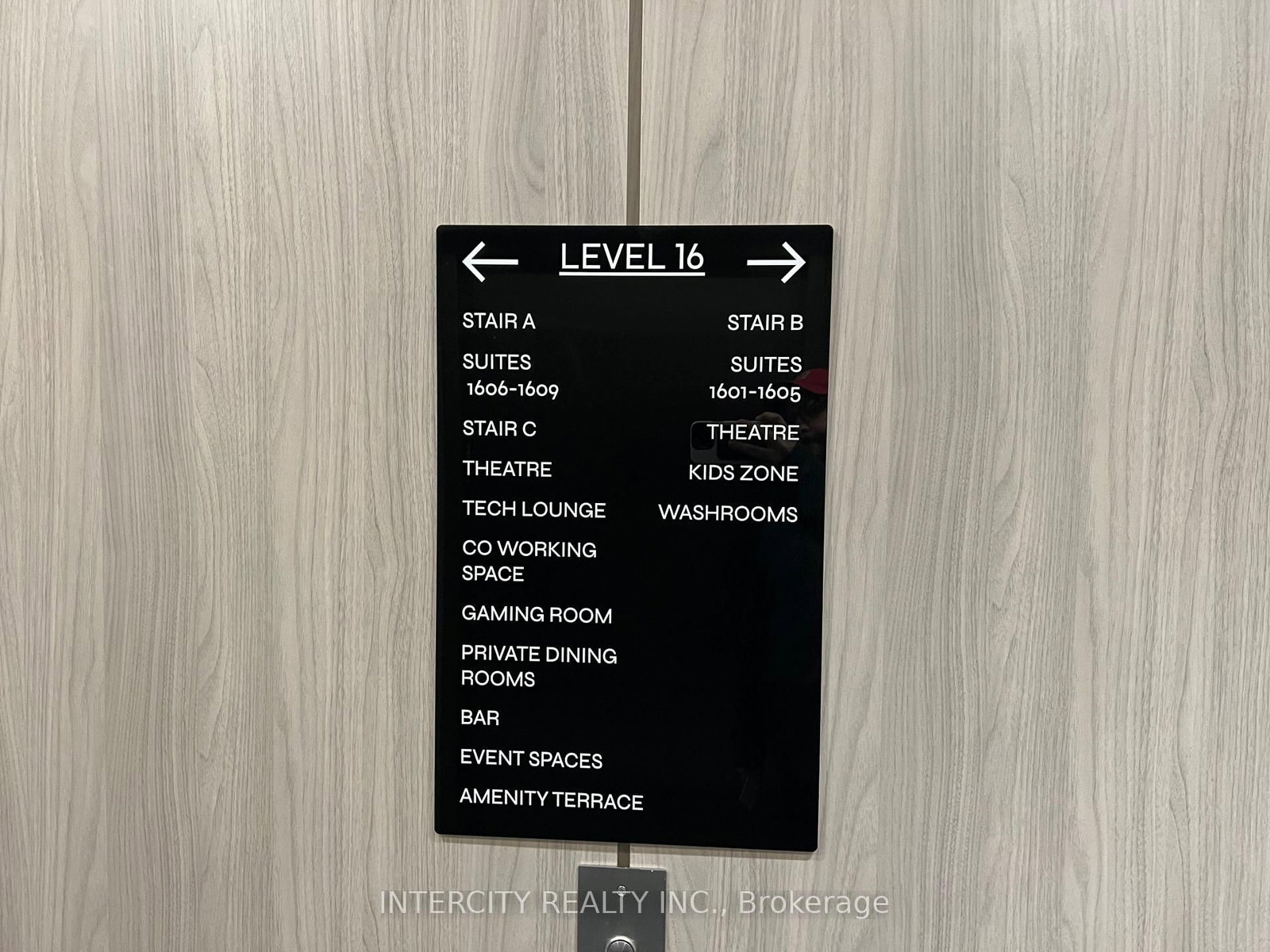 75 James Street S, Unit 312 - Photo 31