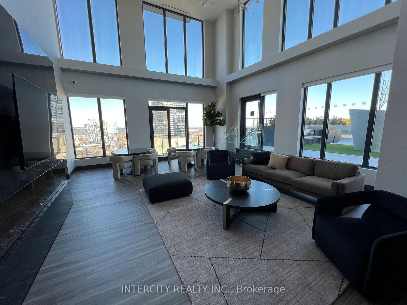 75 James Street S, Unit 312 - Photo 7