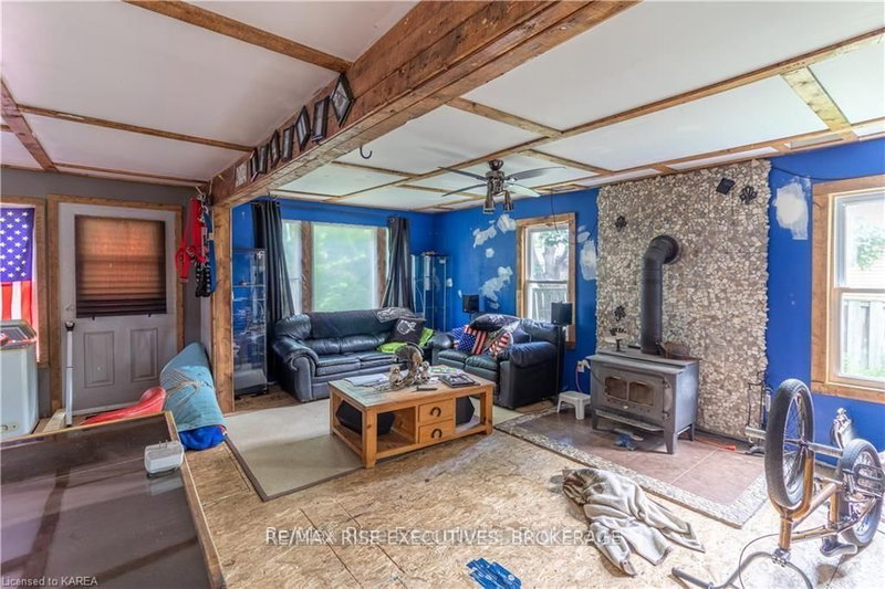 96 Drennan St, Kingston, K7K 2S3 | Image 2