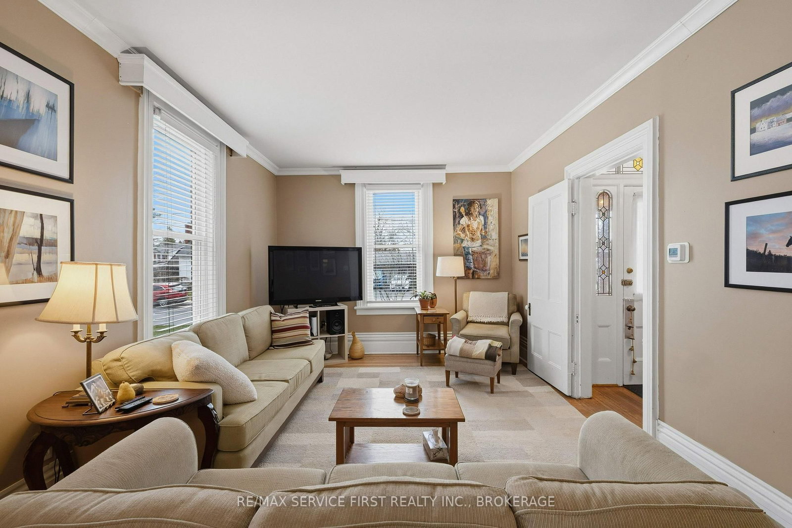 15 Graham Street E - Photo 10