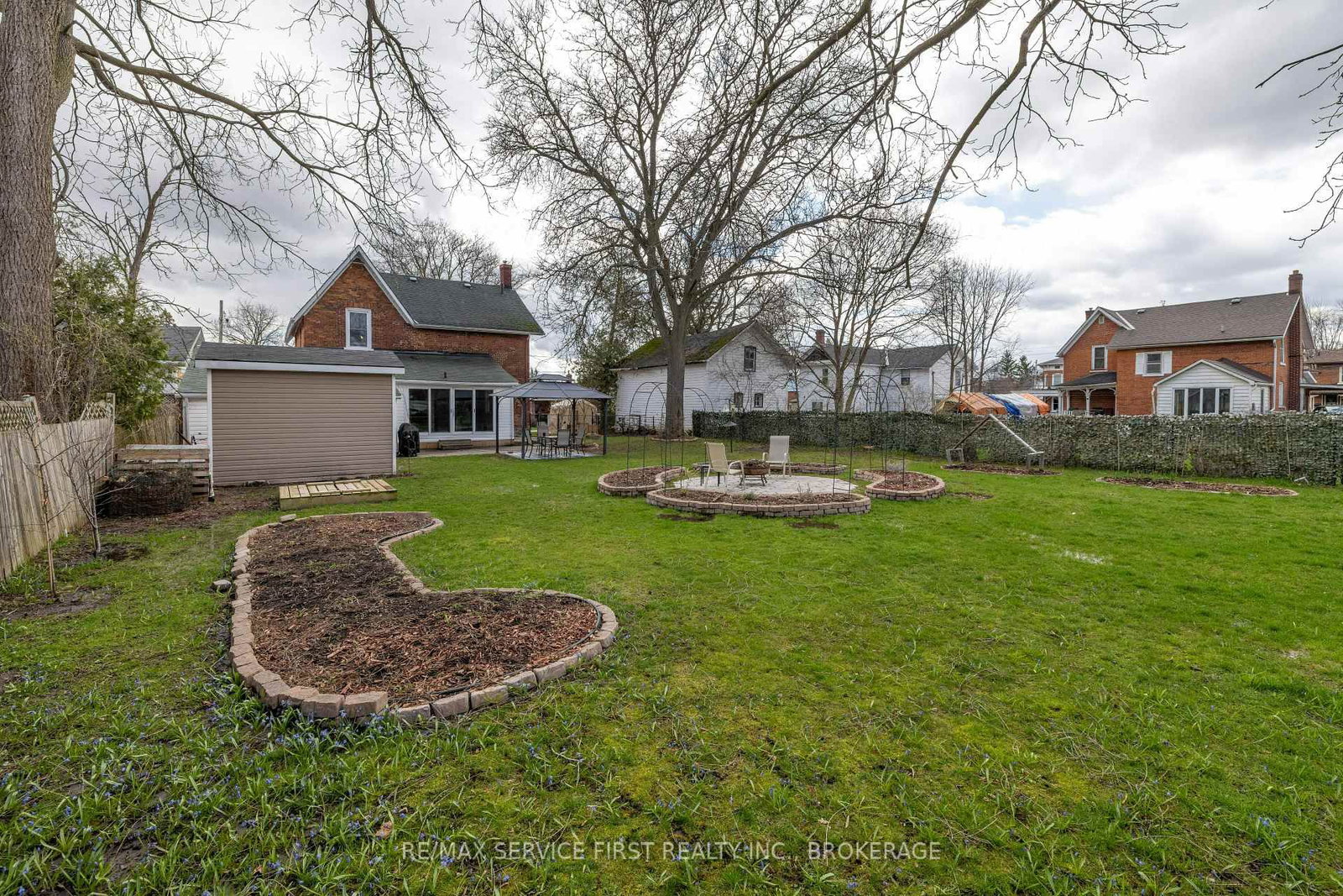 15 Graham Street E - Photo 41