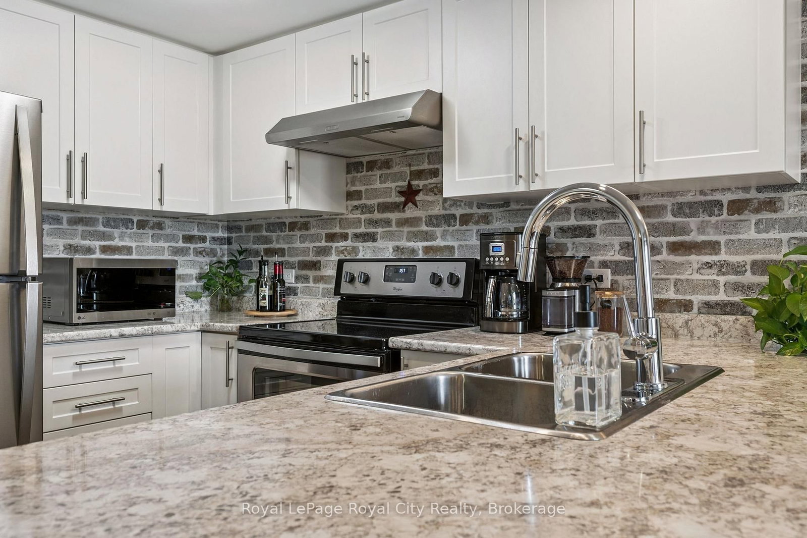 7 Kay Crescent, Unit 308 - Photo 10