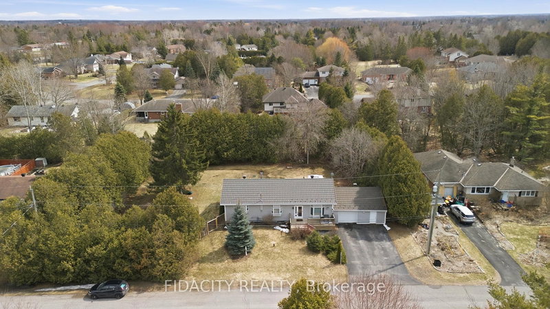 6560 Jack Pine Cres, Greely, K4P 1E1 | Image 3