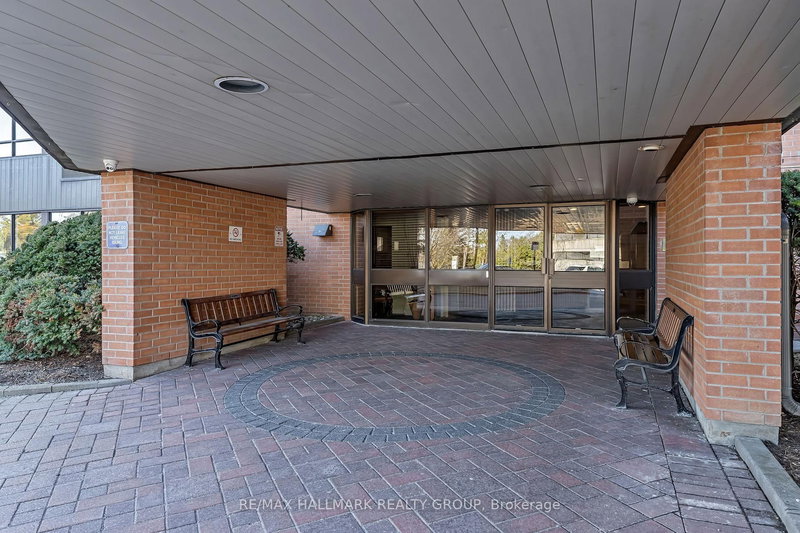 704 - 80 Sandcastle Dr, Ottawa, K2H 9E7 | Image 3