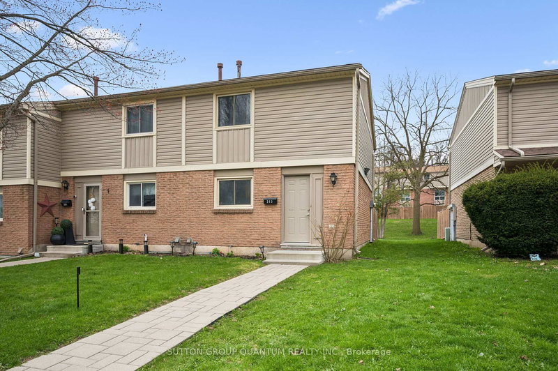 108 - 263 Pioneer Dr, Kitchener, N2P 1M9 | Image 2