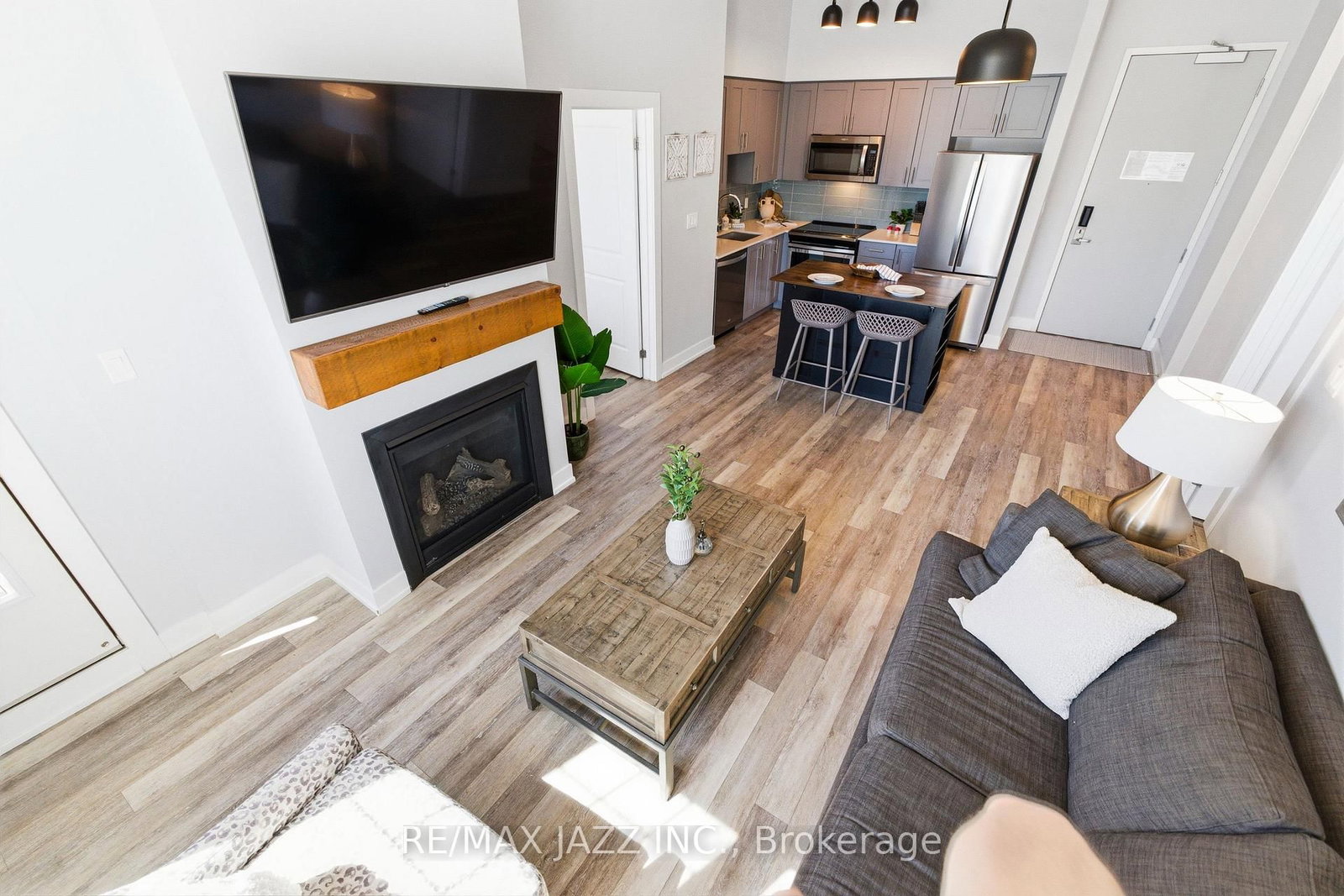 25 Pen Lake Point Road, Unit 119 - Photo 8