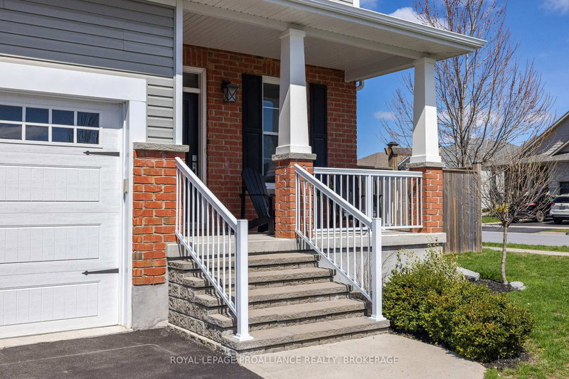 1446 Evergreen Dr, Kingston, K7P 0N1 | Image 2