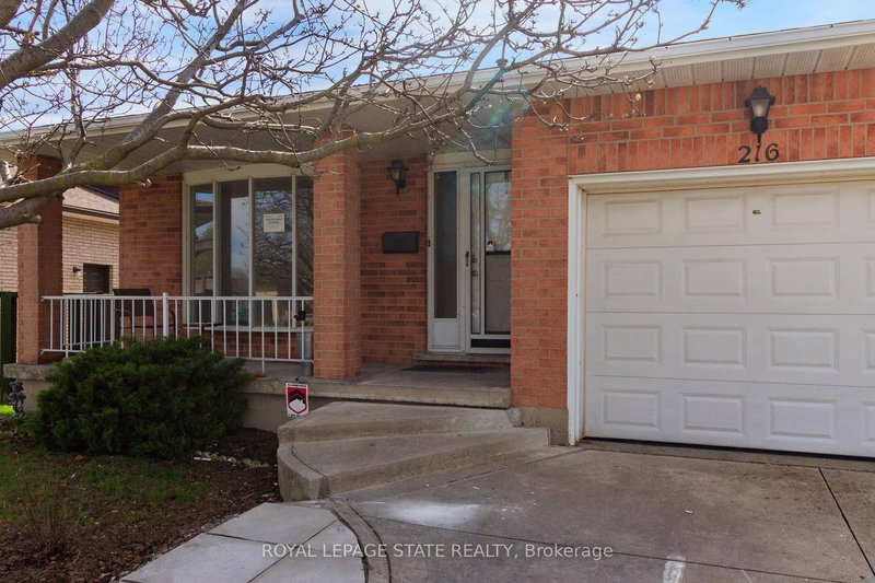 216 Ravenbury Dr, Hamilton, L8W 2J1 | Image 3