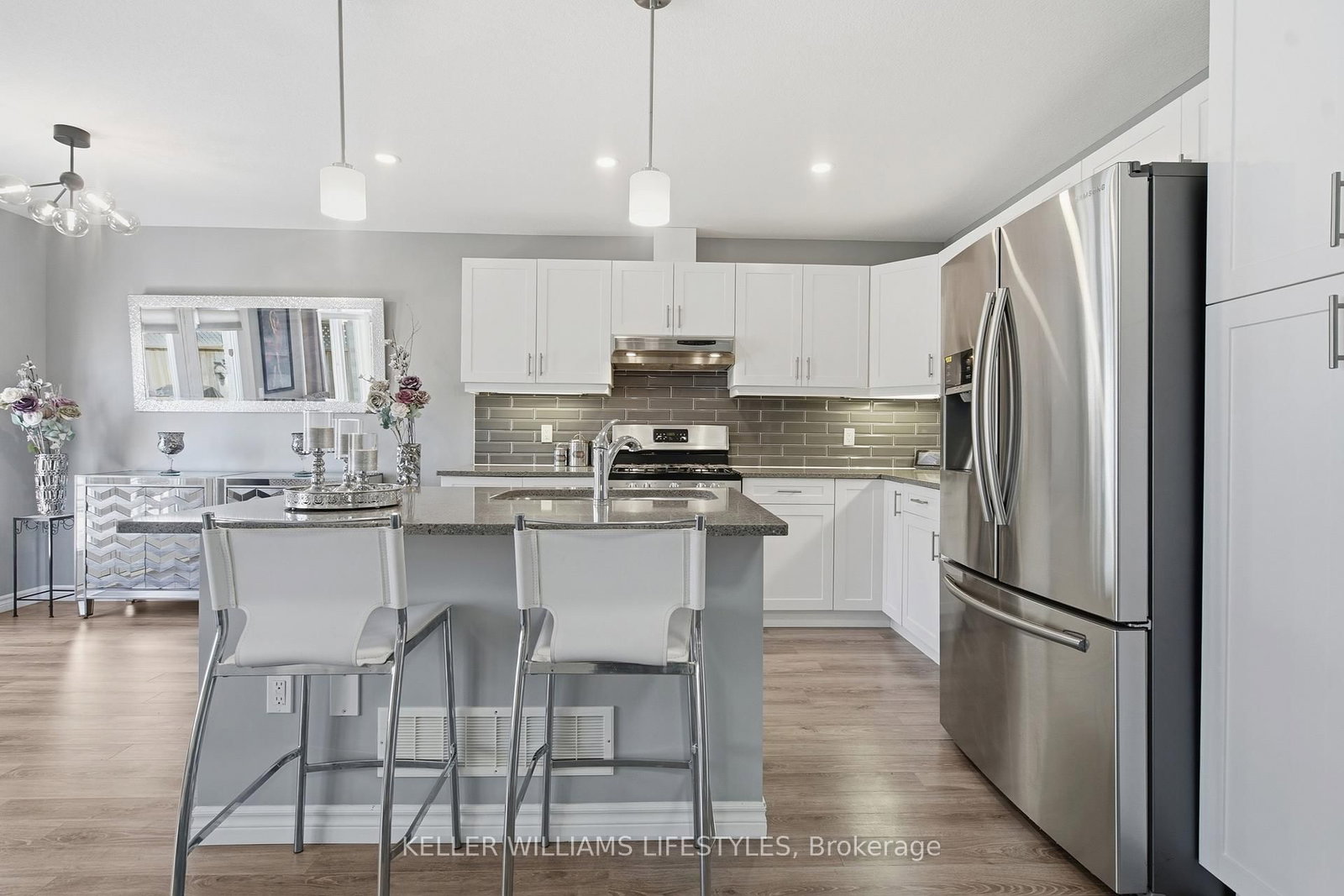 3400 Castle Rock Place, Unit 16 - Photo 14