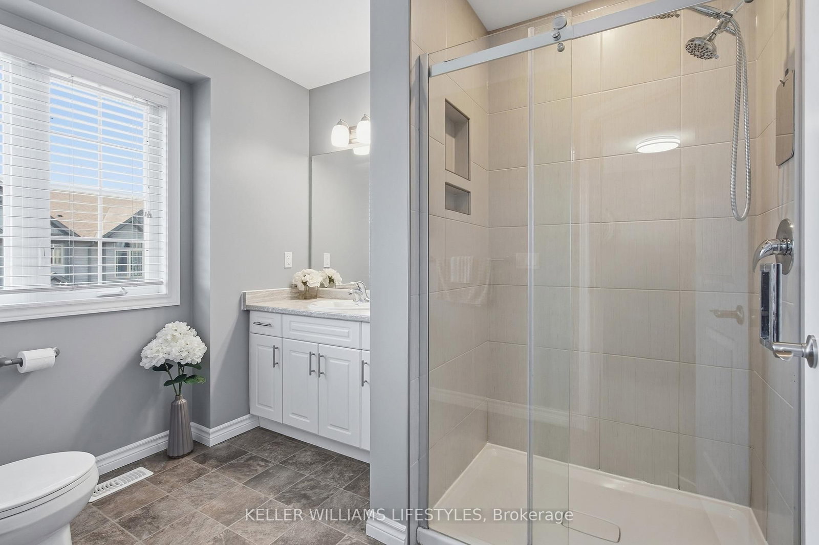 3400 Castle Rock Place, Unit 16 - Photo 27