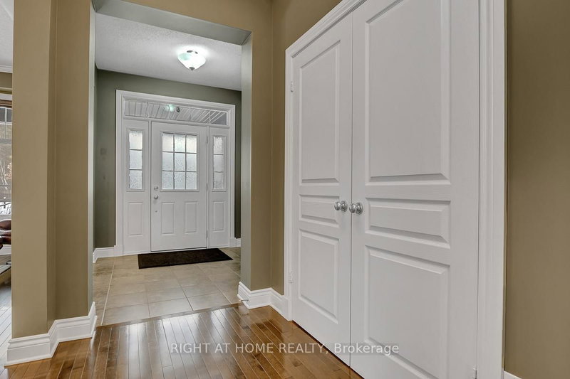 701 Everlasting Cres, Ottawa, K4A 0K2 | Image 2