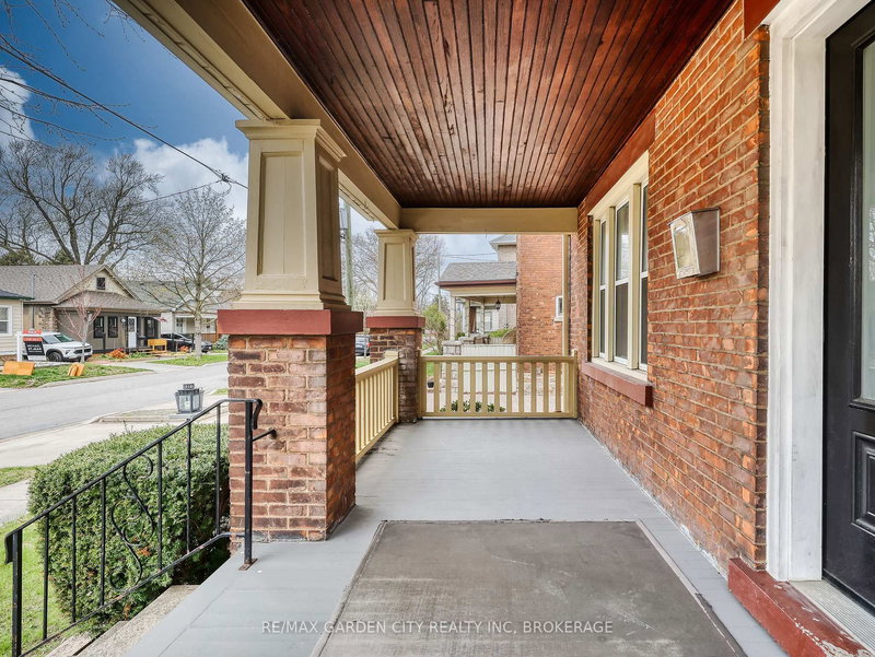 60 Woodland Ave, St. Catharines, L2R 5A3 | Image 3
