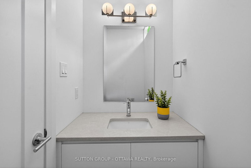 31 CARLOTTA Ave, Ottawa, K1L 6S5 | Image 3