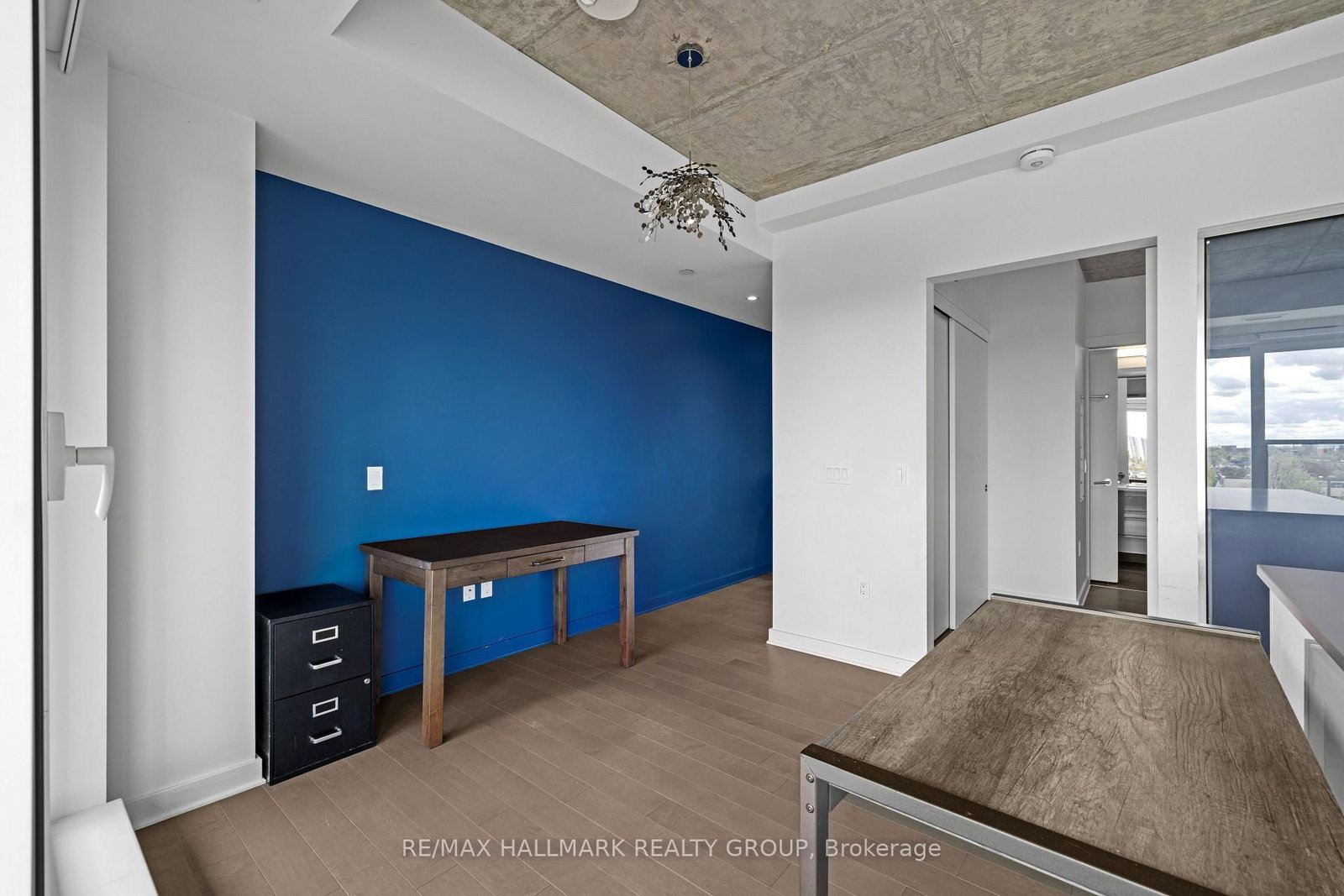 135 Barrette Street, Unit 607 - Photo 10