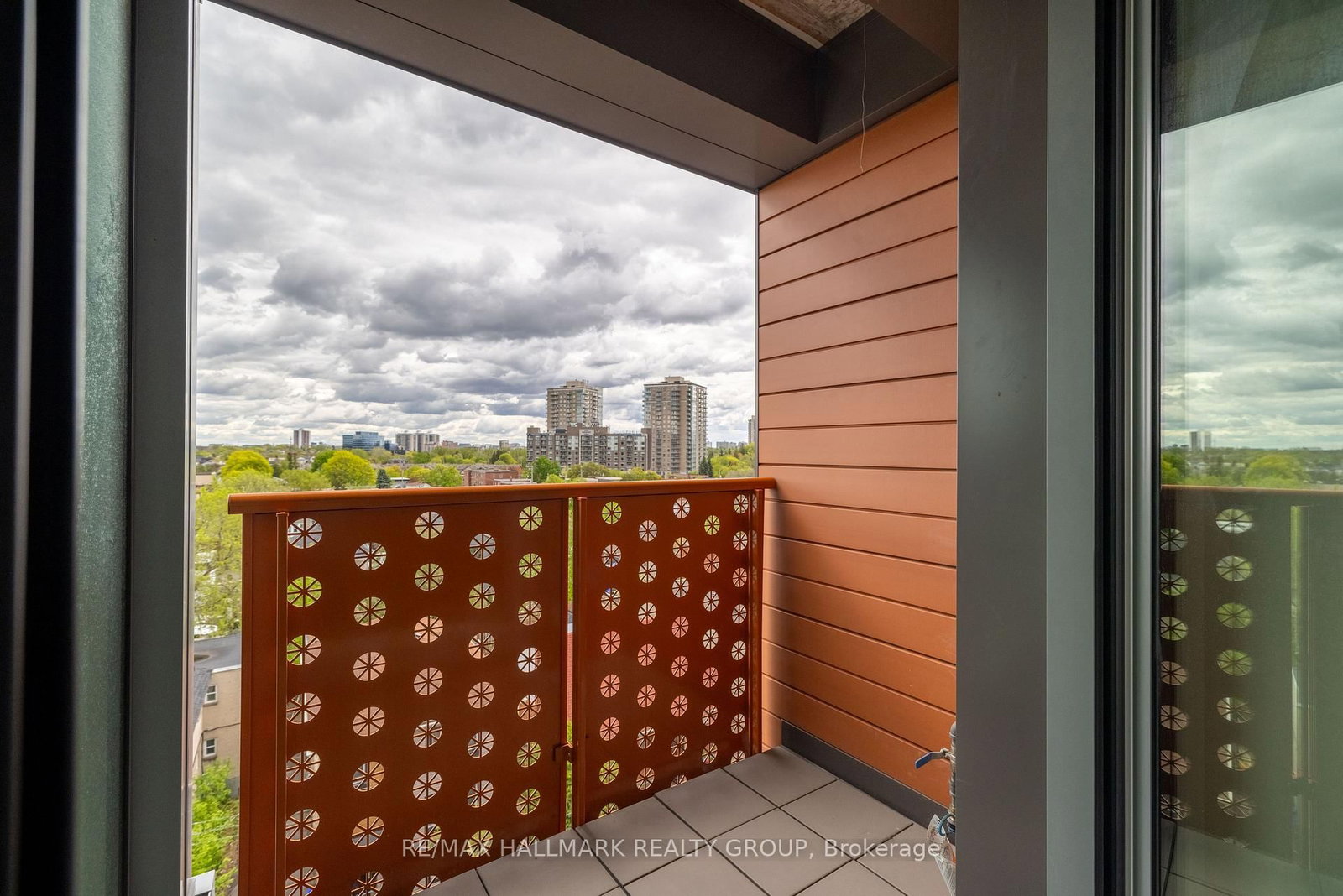 135 Barrette Street, Unit 607 - Photo 21