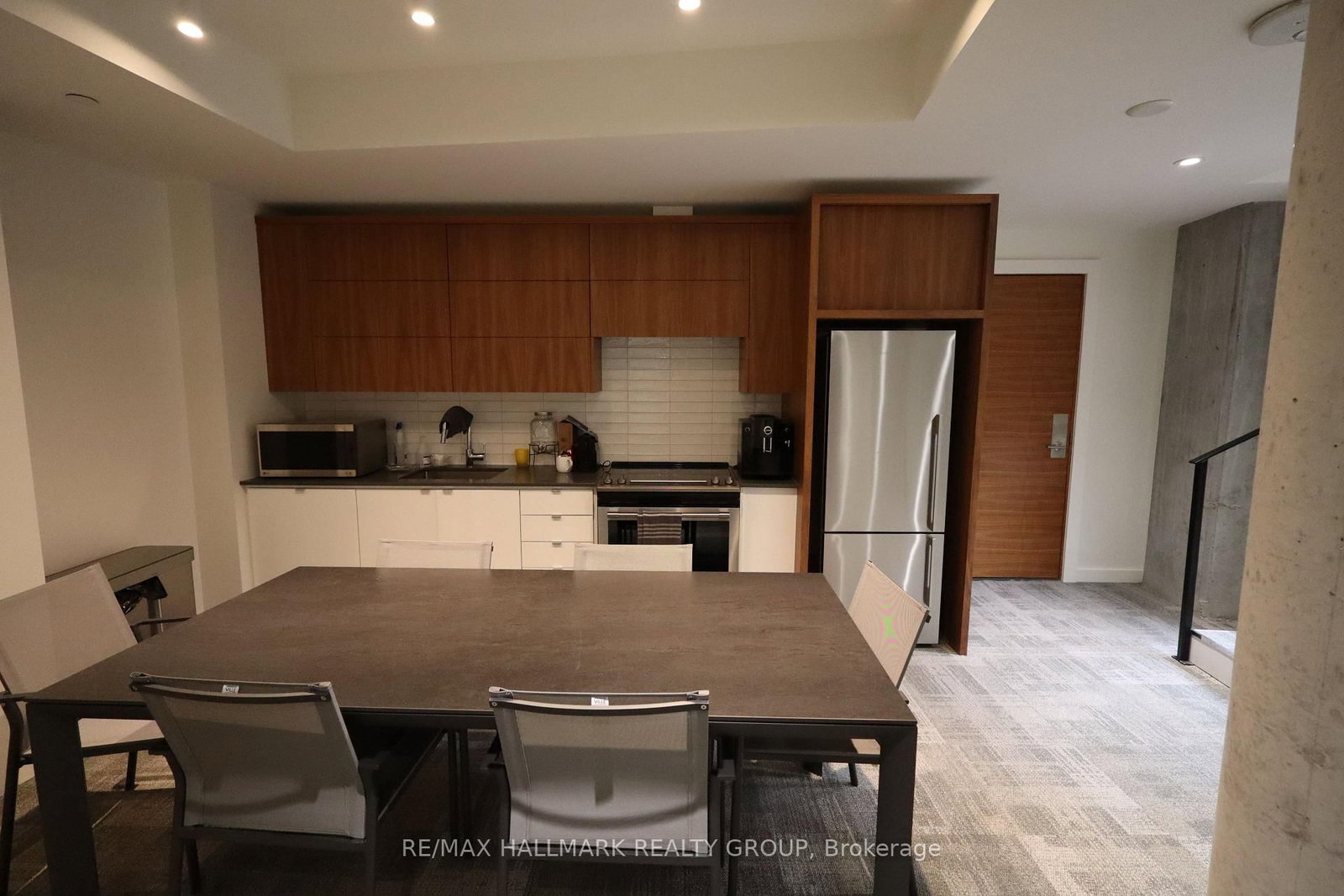 135 Barrette Street, Unit 607 - Photo 27