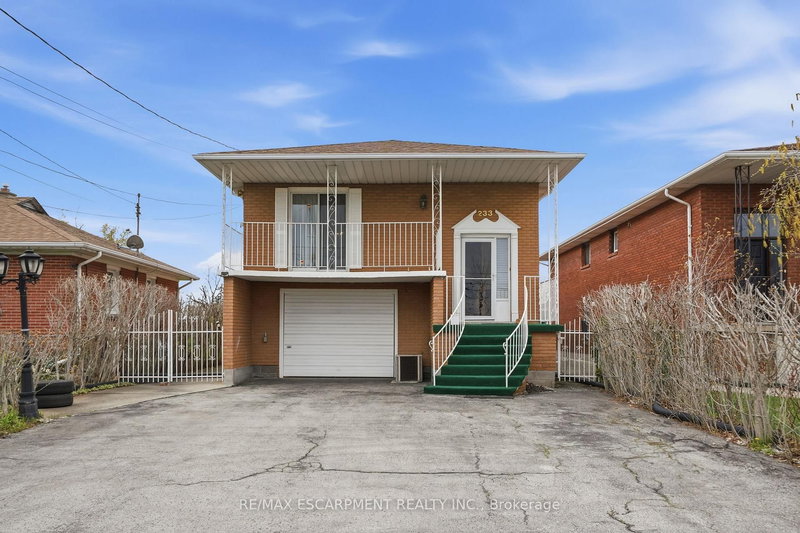 233 Fruitland Rd, Hamilton, Ontario