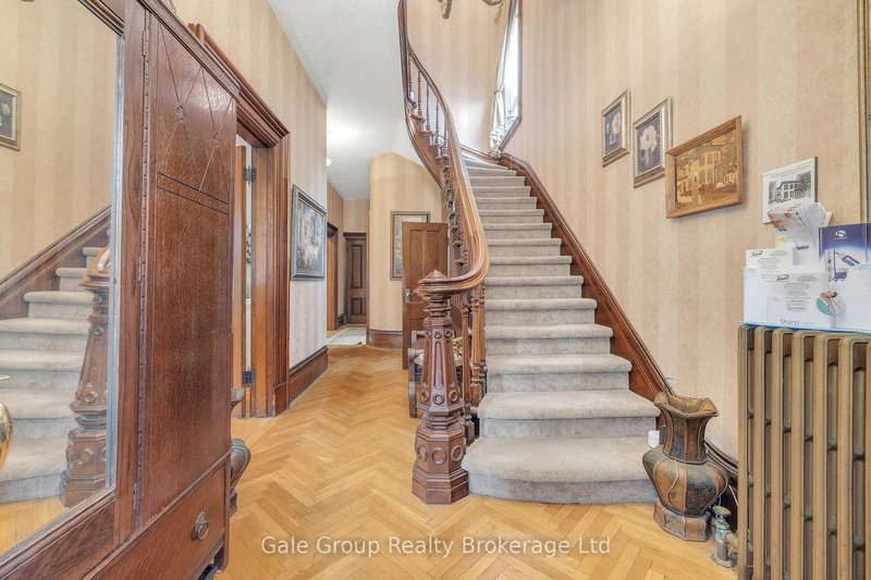 77 Light St, Woodstock, N4S 6G9 | Image 3