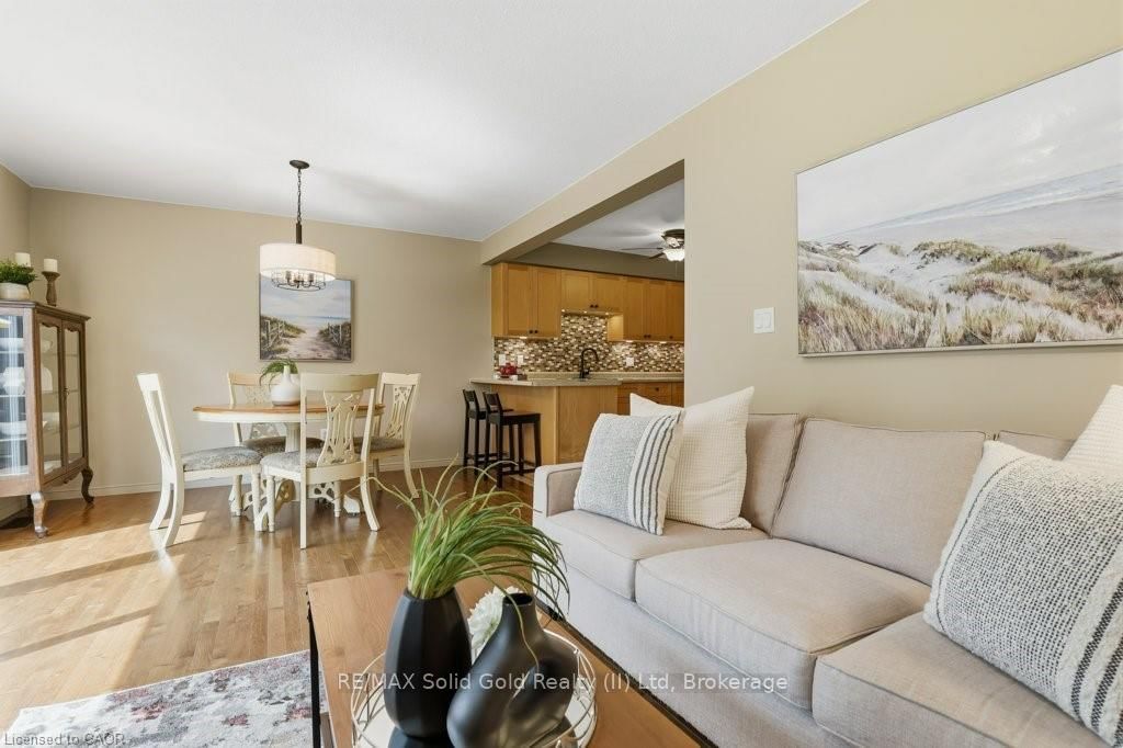 42 Fallowfield Drive, Unit 15 - Photo 10