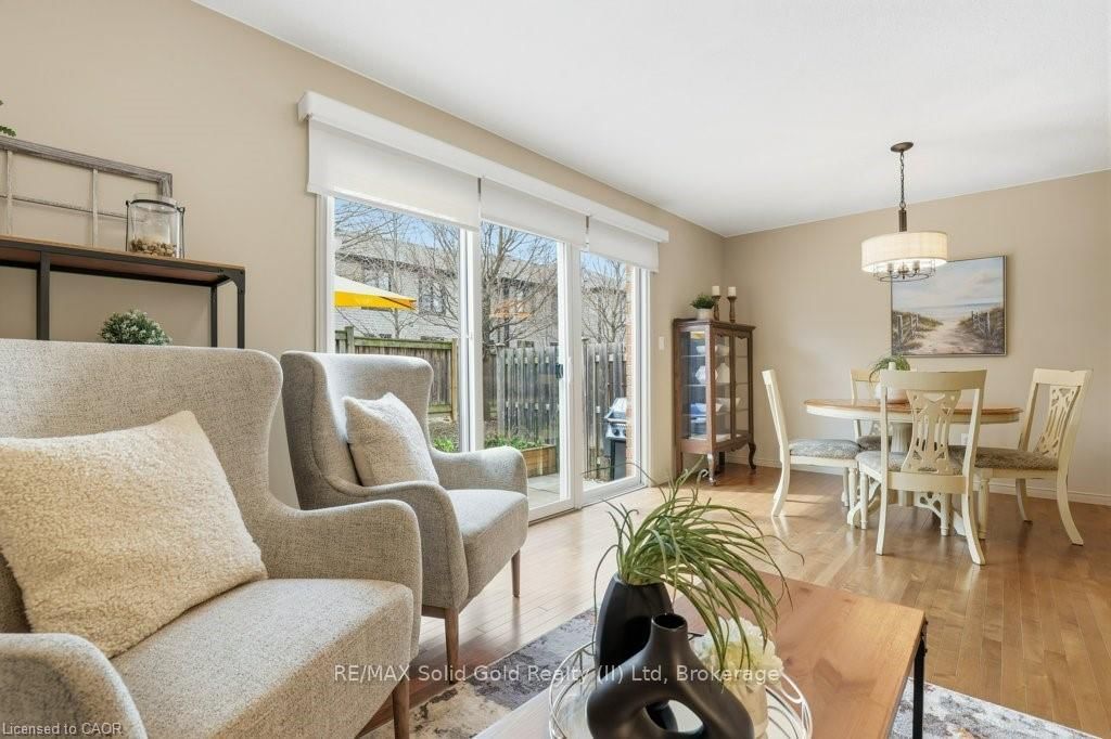 42 Fallowfield Drive, Unit 15 - Photo 11