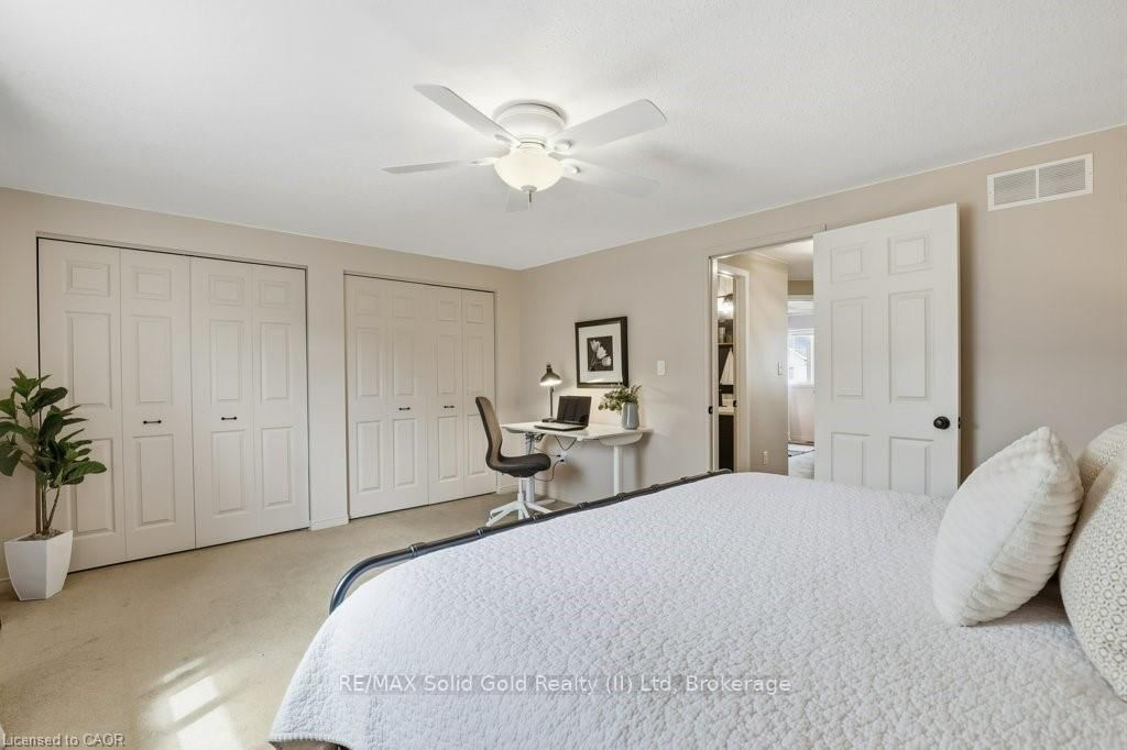 42 Fallowfield Drive, Unit 15 - Photo 14