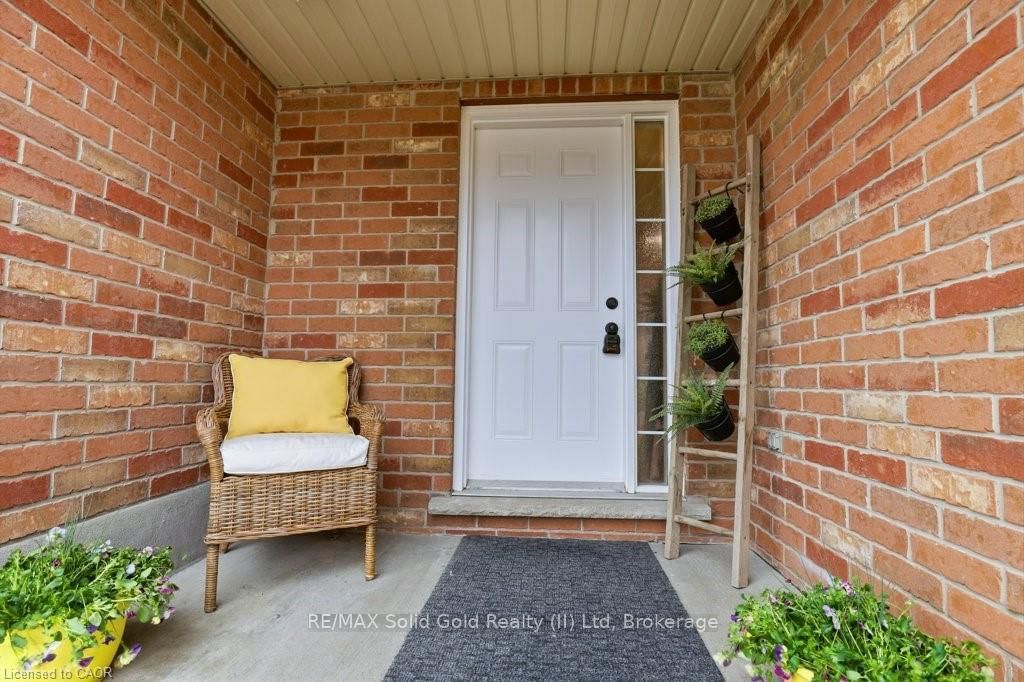 42 Fallowfield Drive, Unit 15 - Photo 3