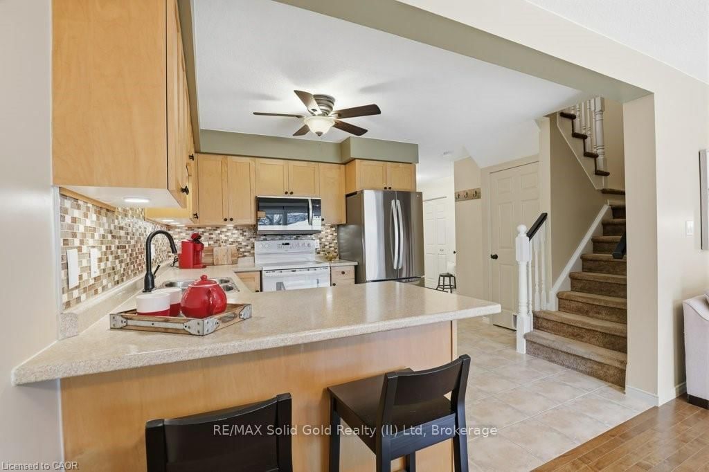 42 Fallowfield Drive, Unit 15 - Photo 7