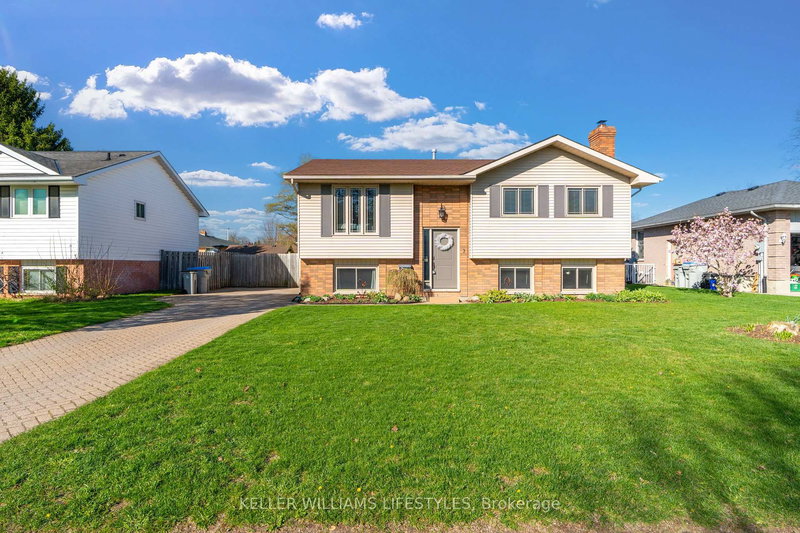 7 Pearson Ave, Strathroy-Caradoc, N7G 3X8 | Image 2