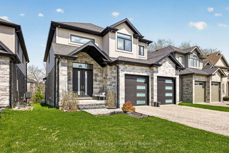 349 Masters Dr, Woodstock, N4T 0L2 | Image 3