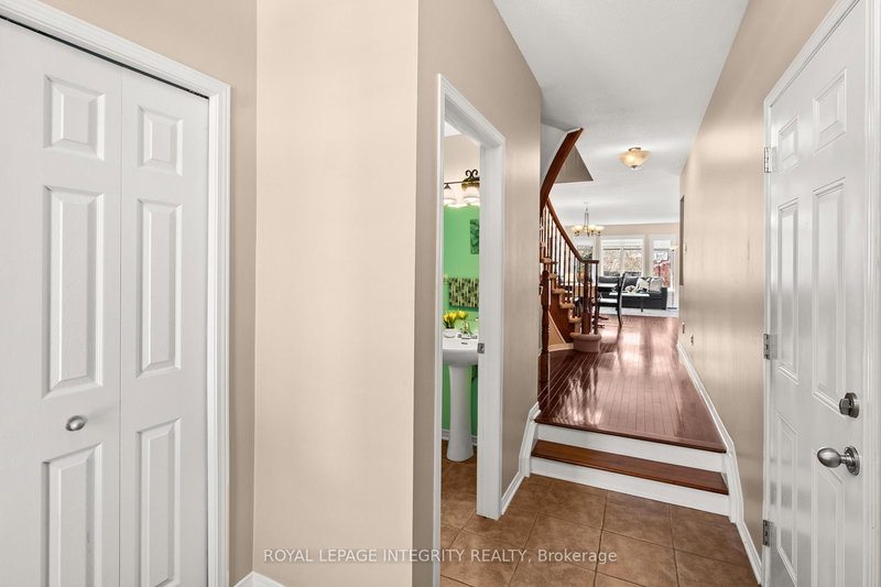 722 Nakina Way, Ottawa, K1V 2H9 | Image 3