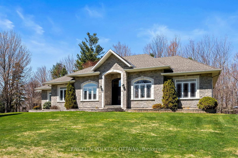 6370 Emerald Links Dr, Ottawa, K4P 1M4 | Image 2