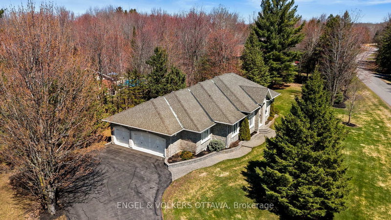 6370 Emerald Links Dr, Ottawa, K4P 1M4 | Image 3