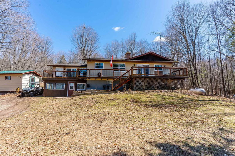 1096 Chelsea Lane, Algonquin Highlands, K0M 1S0 | Image 2