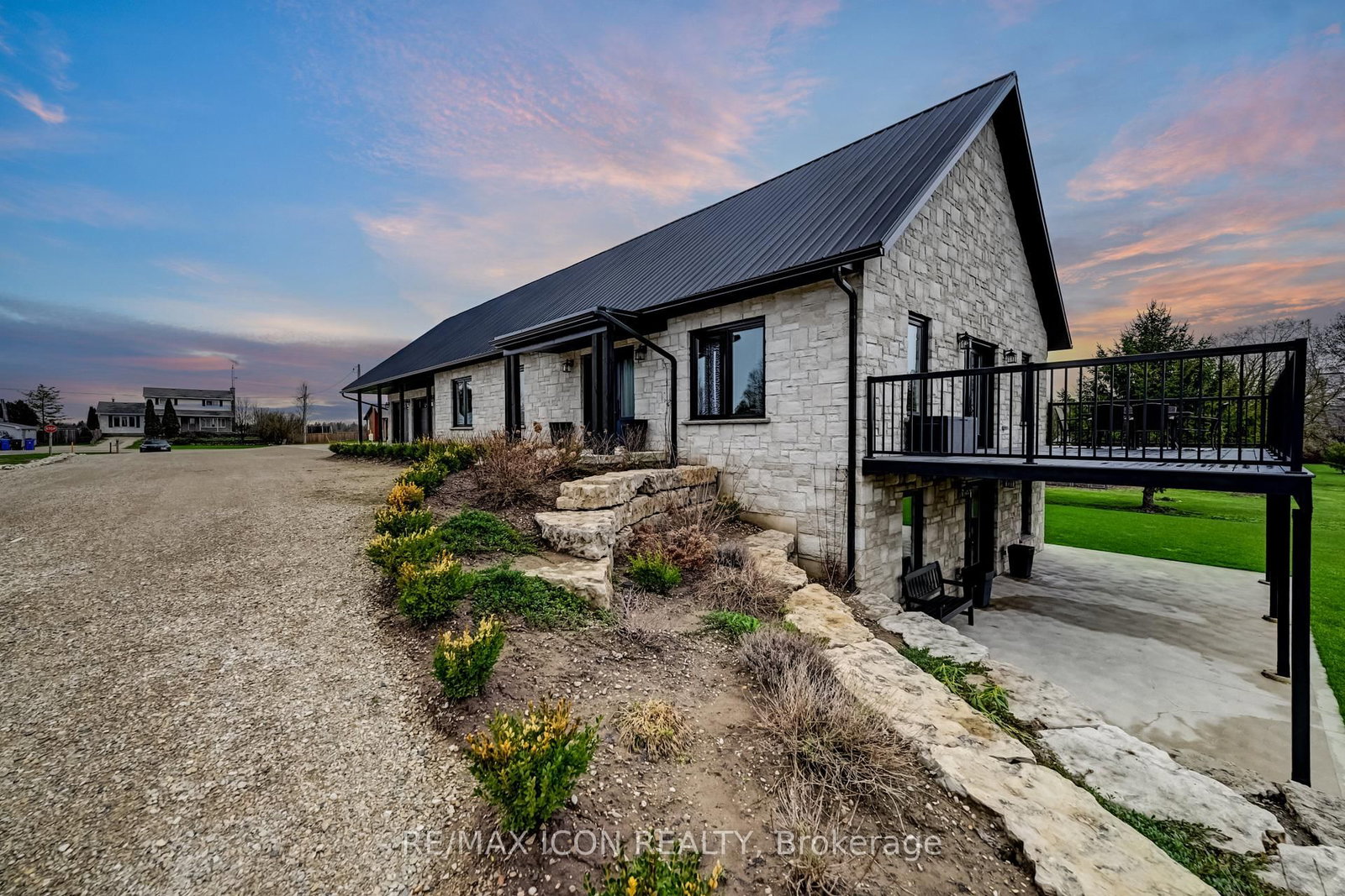 224242 Southgate 2 Road - Photo 44