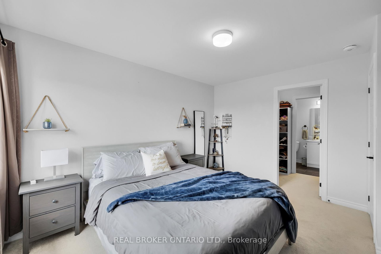 405 Pilot Private - Photo 18