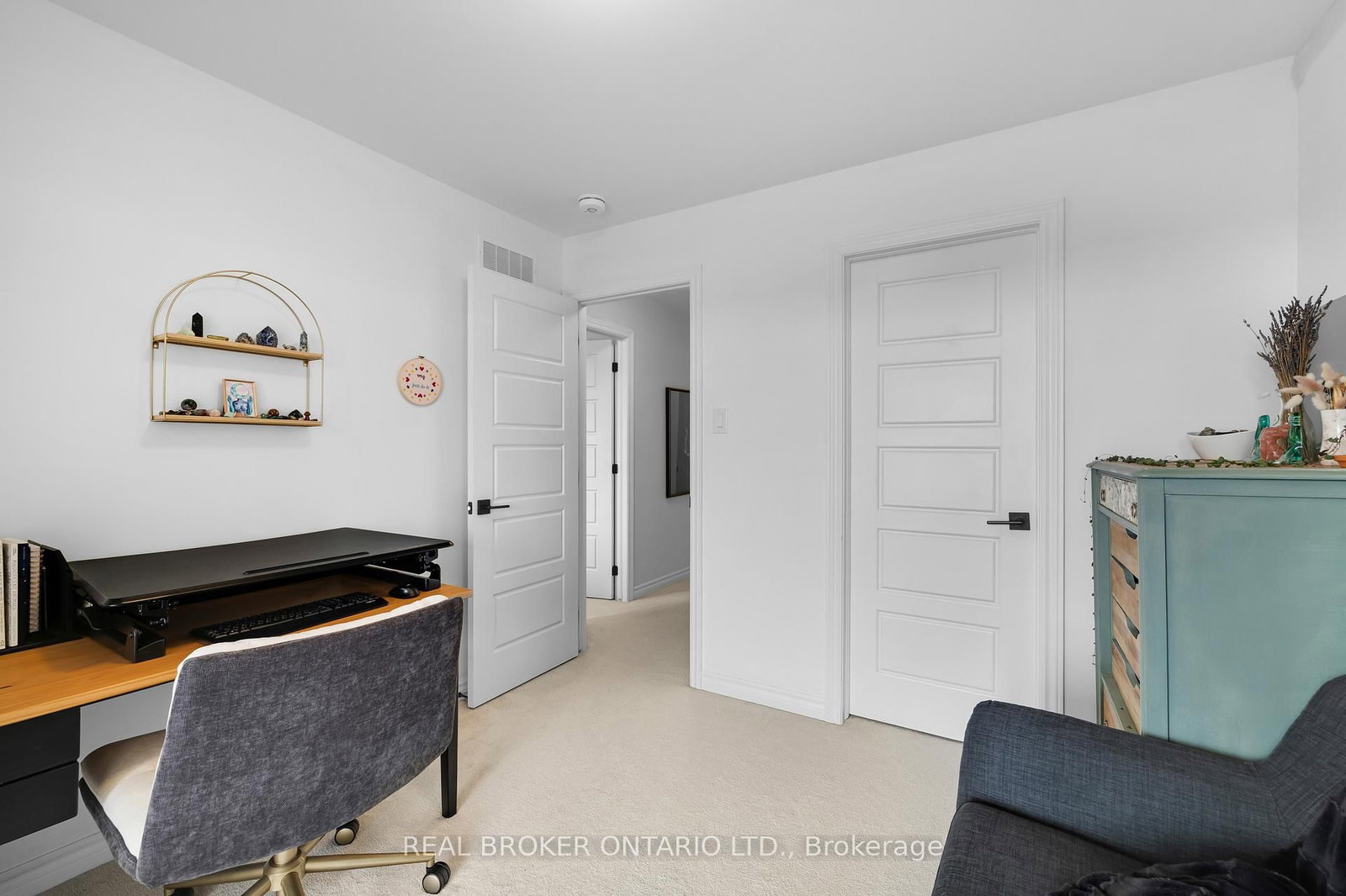 405 Pilot Private - Photo 21