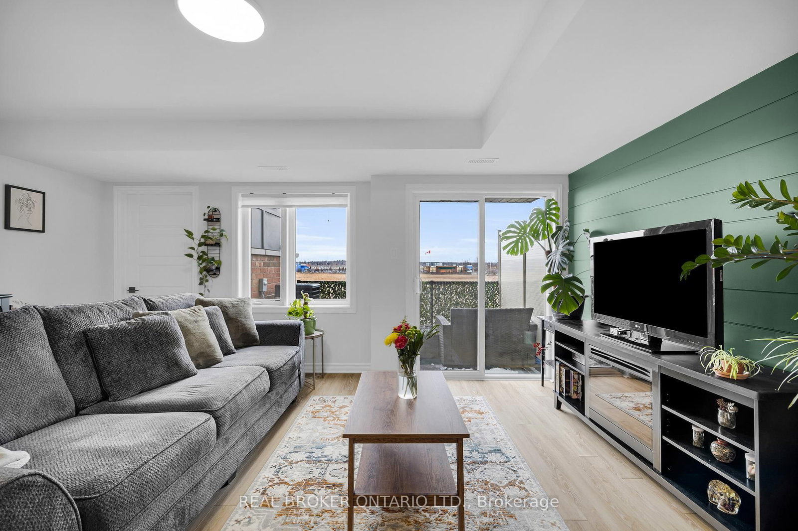 405 Pilot Private - Photo 7