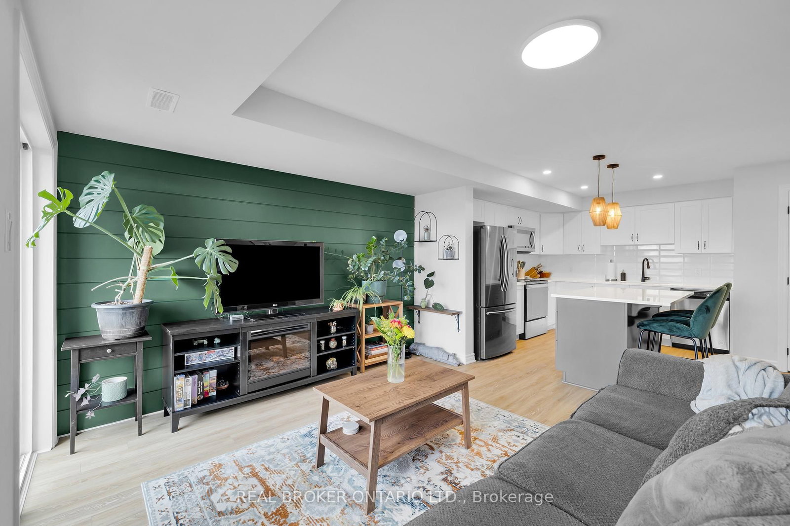 405 Pilot Private - Photo 8