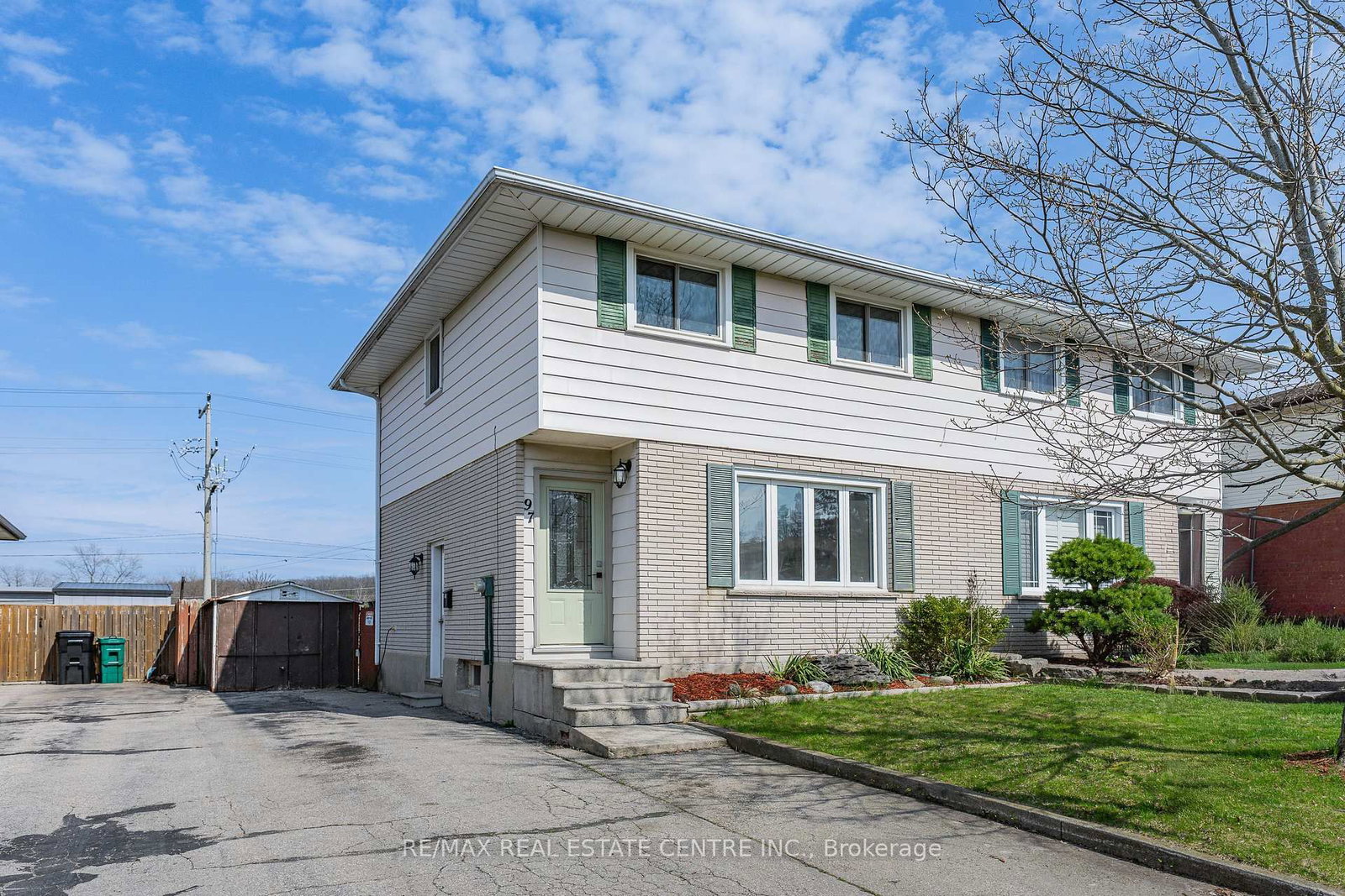 97 Moffat Drive