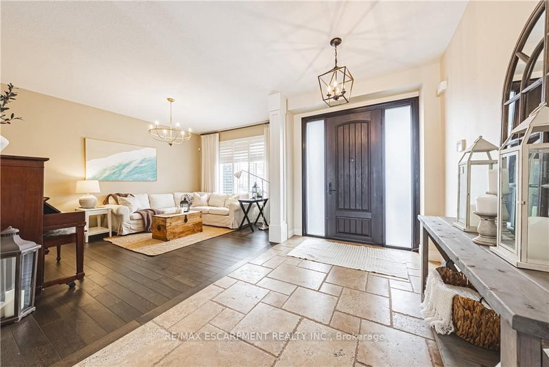 35 Greti Dr, Hamilton, L9B 0C9 | Image 3