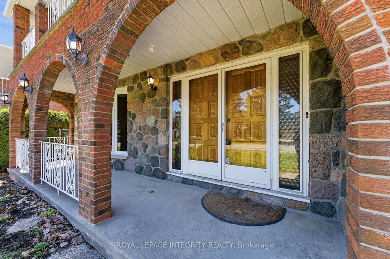 10 Parmalea Cres, Ottawa, K2E 7J3 | Image 3