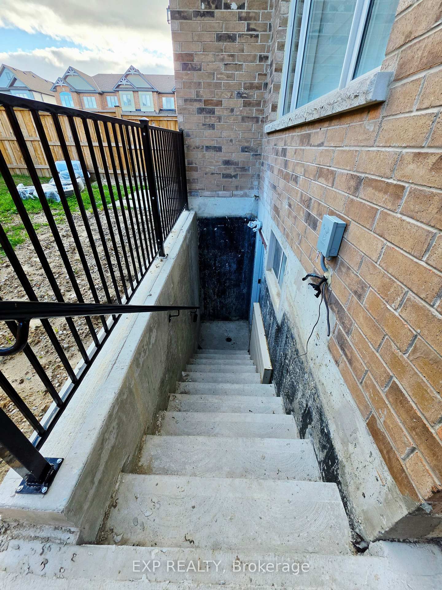 55 William Dunlop Street, Unit Lower - Photo 9