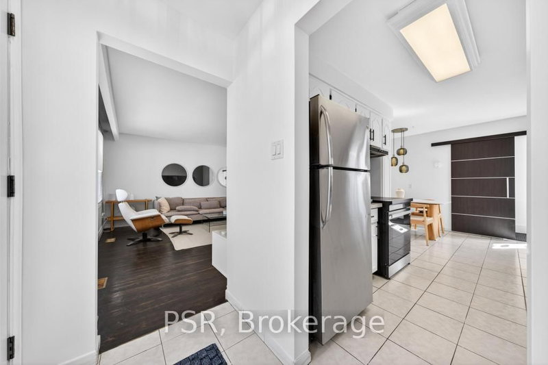 19 Glen Forest Dr, Hamilton, L8K 5V7 | Image 3