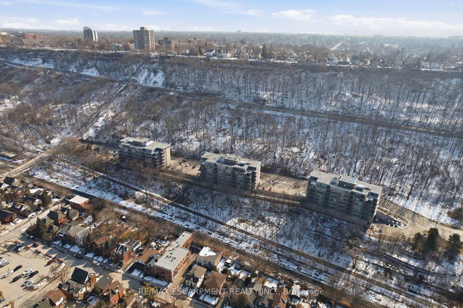 467 Charlton Avenue E, Unit 307 - Photo 32